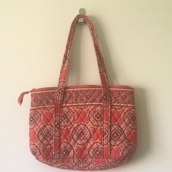 *Like New* Vera Bradley Purse - Picture 2 of 5